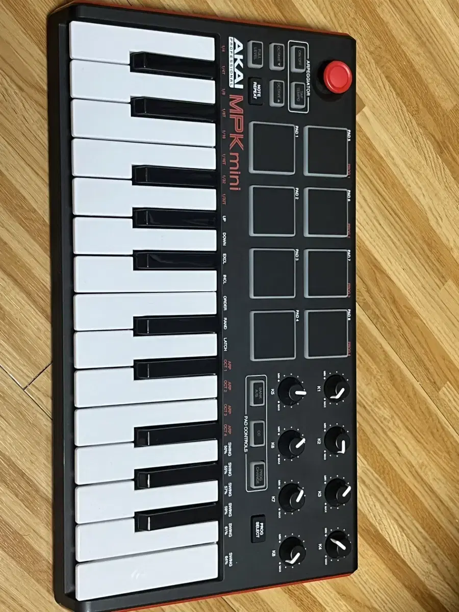 Akai mpk mini 아카이 마스터키보드